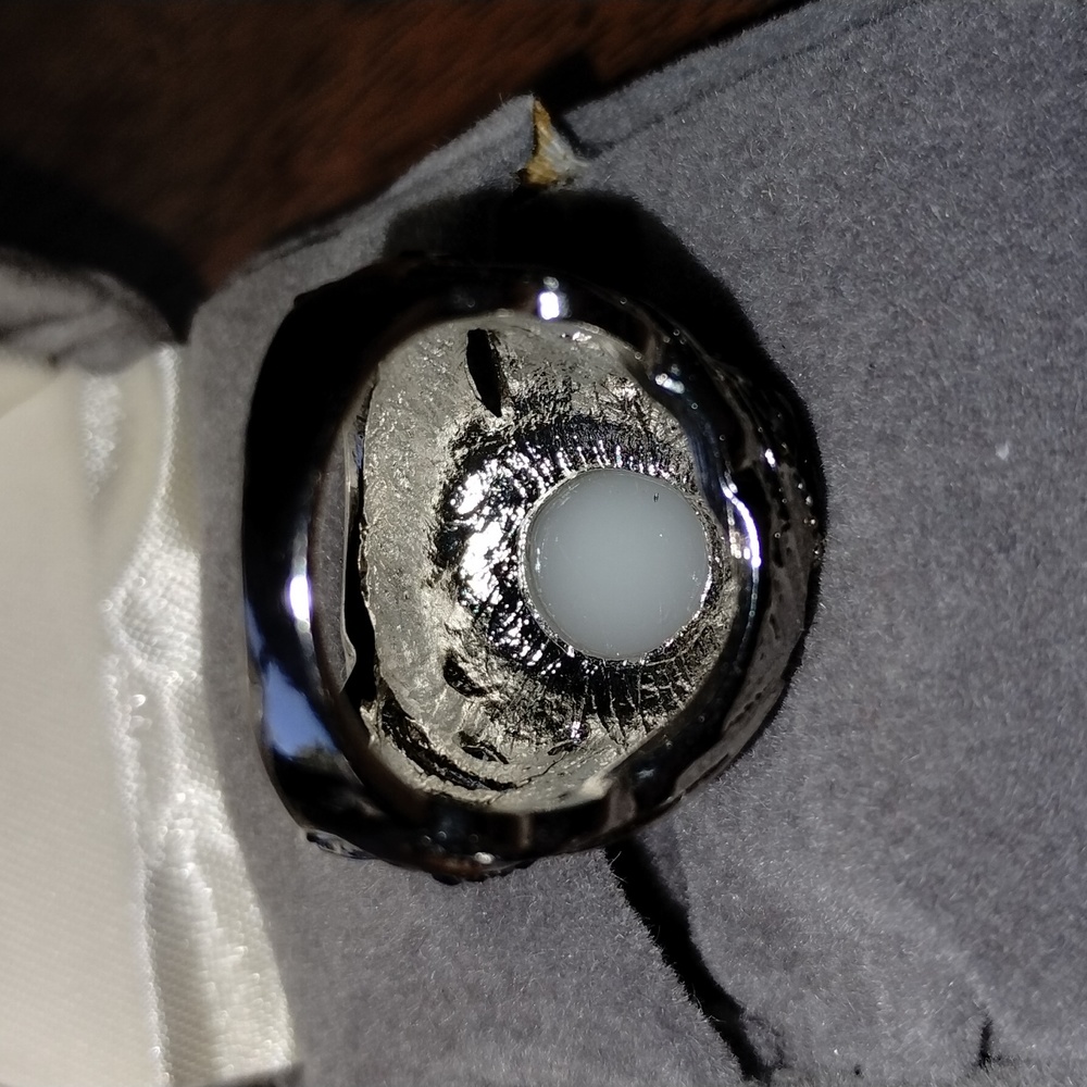 Silver Ring - Picture 4 of 5